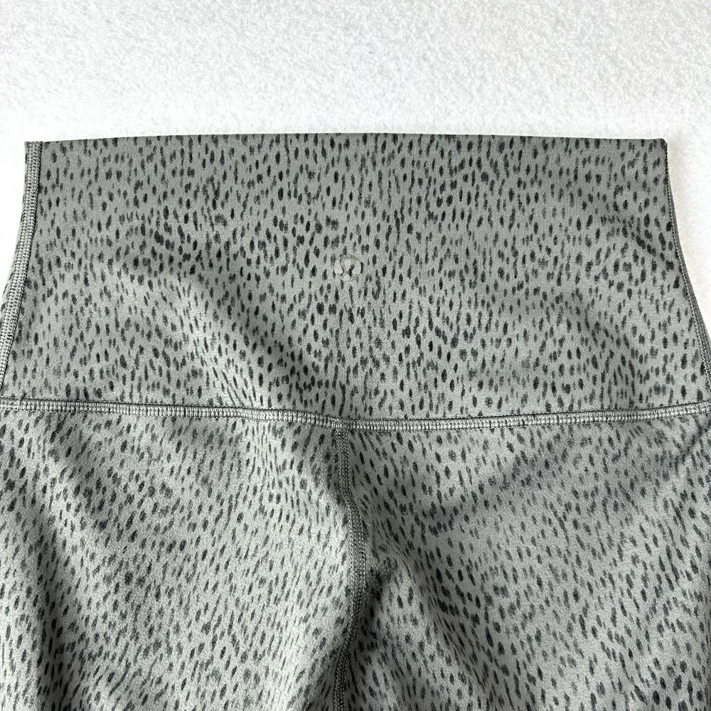 Lululemon‎ Leggings Sz 6 (No Tag) Gray Wunder Under Crop Roll Down Dottie Dash